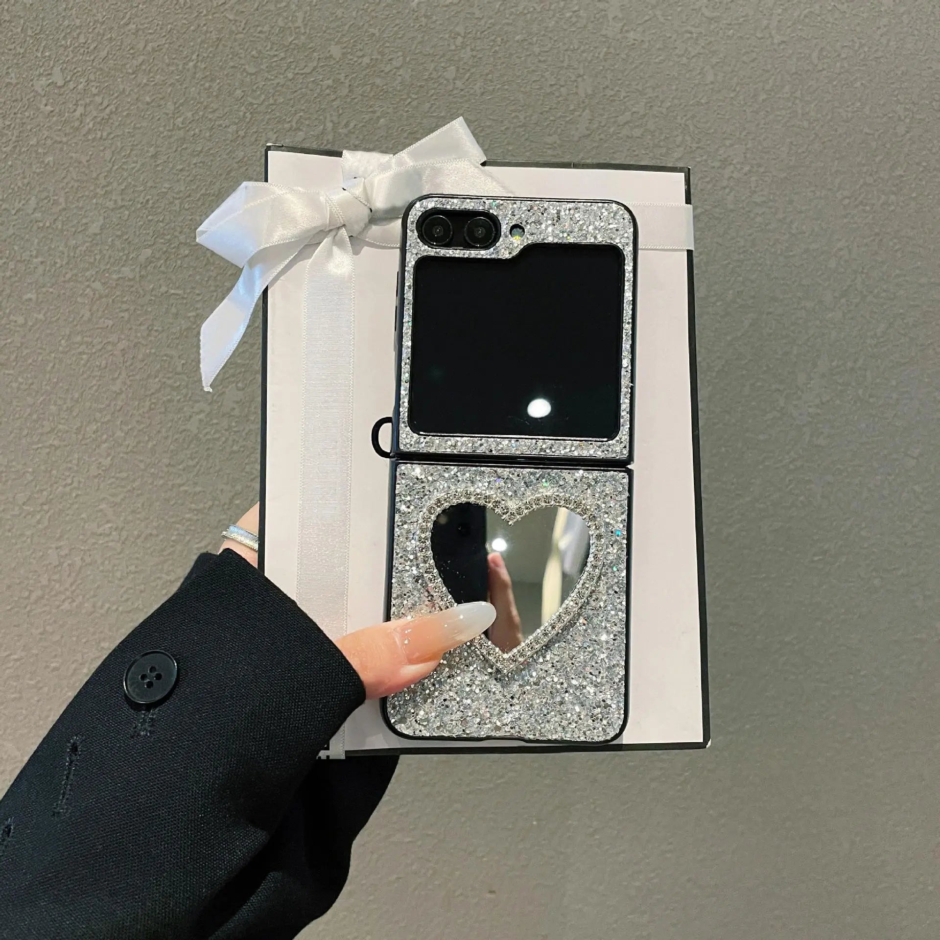 Compatible with Z Flip 8/7 FE/6/5/4/3 | Heart-Shaped Makeup Mirror Phone Case, Dazzling Starry Glitter for Folding Phone HNZ0013