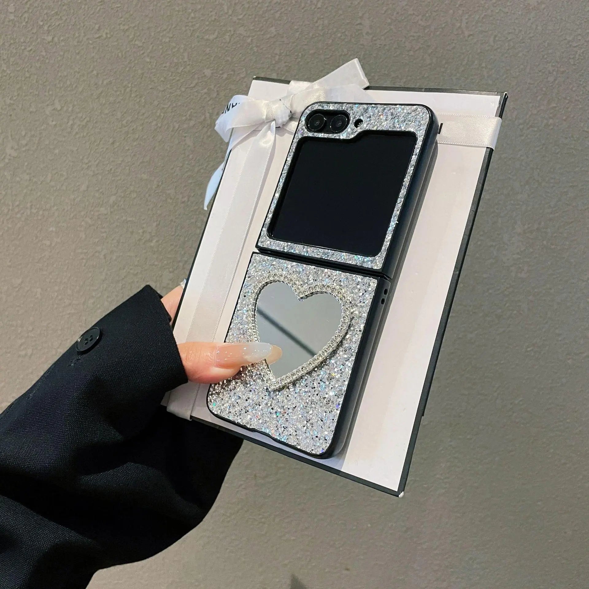 Compatible with Z Flip 8/7 FE/6/5/4/3 | Heart-Shaped Makeup Mirror Phone Case, Dazzling Starry Glitter for Folding Phone HNZ0013